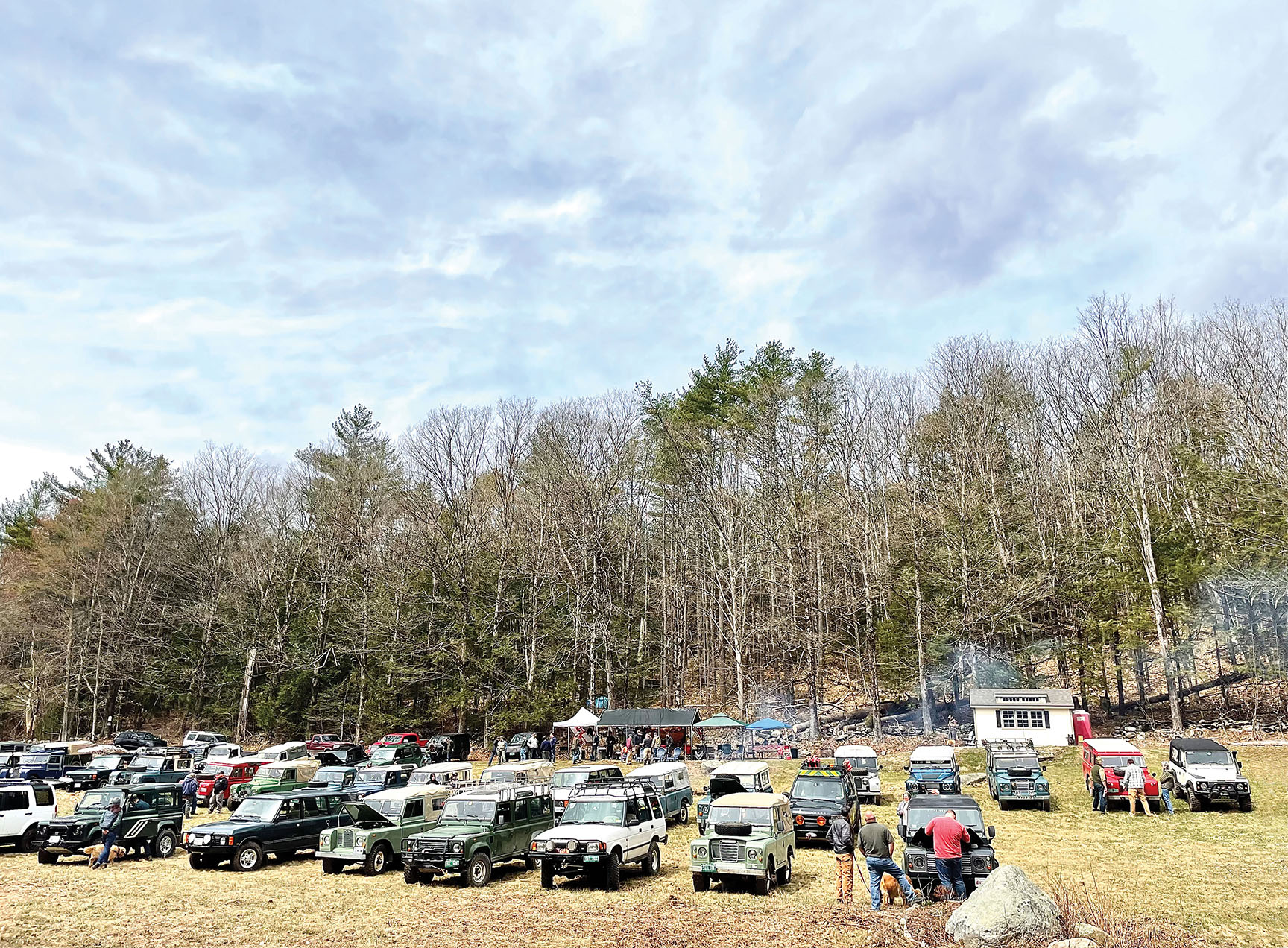 Rovers Magazine: America's Largest Land Rover Publication