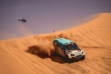 DAKAR DEFENDER RALLY SARA PRICE 504 STAGE6 CREDIT ASOFOTOPVictorEleuterio